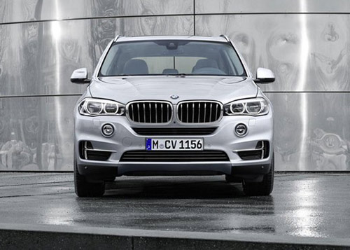 &Ocirc; t&ocirc; BMW X5 được trang bị hệ dẫn động plug-in hybrid