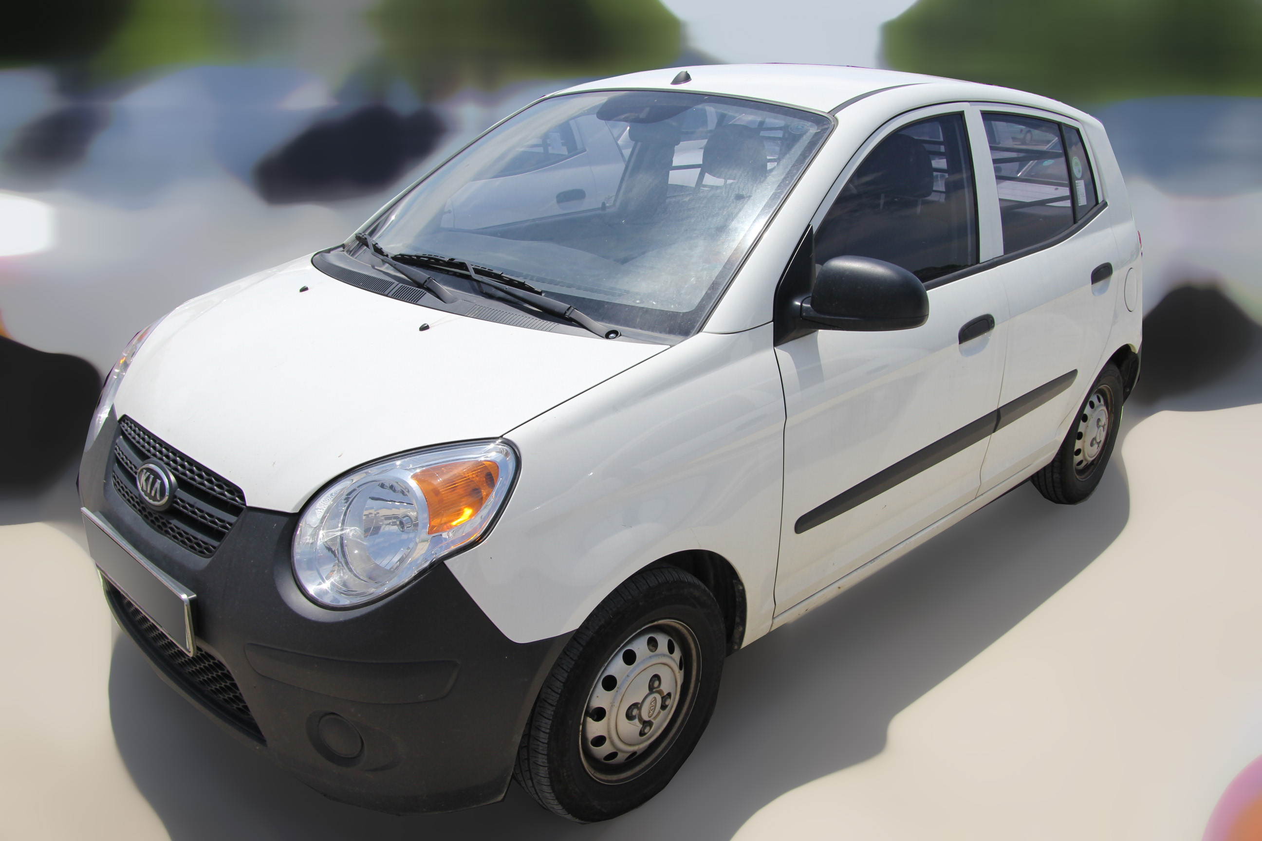 Kia Morning Van l&agrave; một mẫu &ocirc; t&ocirc; cho sinh vi&ecirc;n được ưa chuộng trong nhiều năm