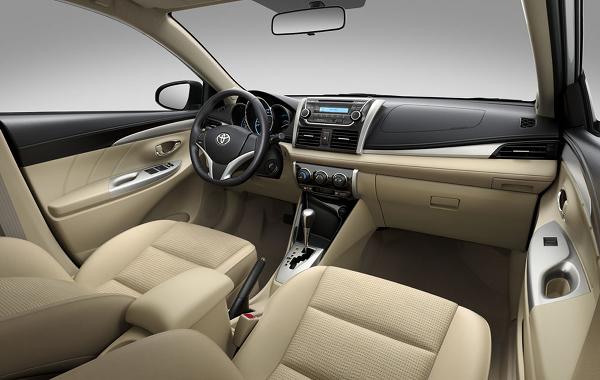 Kh&ocirc;ng gian nội thất của Vios 2015 cũng được thiết kế lại với nhiều trang bị hiện đại