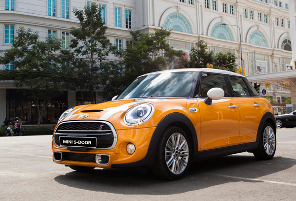 &Ocirc; t&ocirc; MINI Cooper mới được ứng dụng c&ocirc;ng nghệ đ&egrave;n LED v&agrave; nắp ca-p&ocirc; h&igrave;nh 'vỏ s&ograve;'