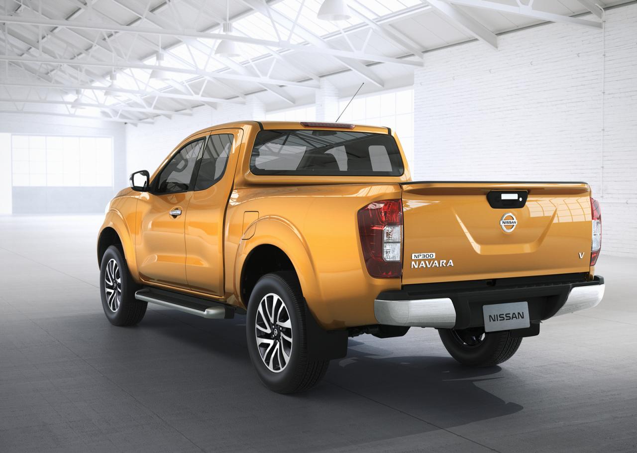 &Ocirc; t&ocirc; Nissan Navara mới c&oacute; c&aacute;c m&agrave;u v&agrave;ng, n&acirc;u, x&aacute;m v&agrave; trắng