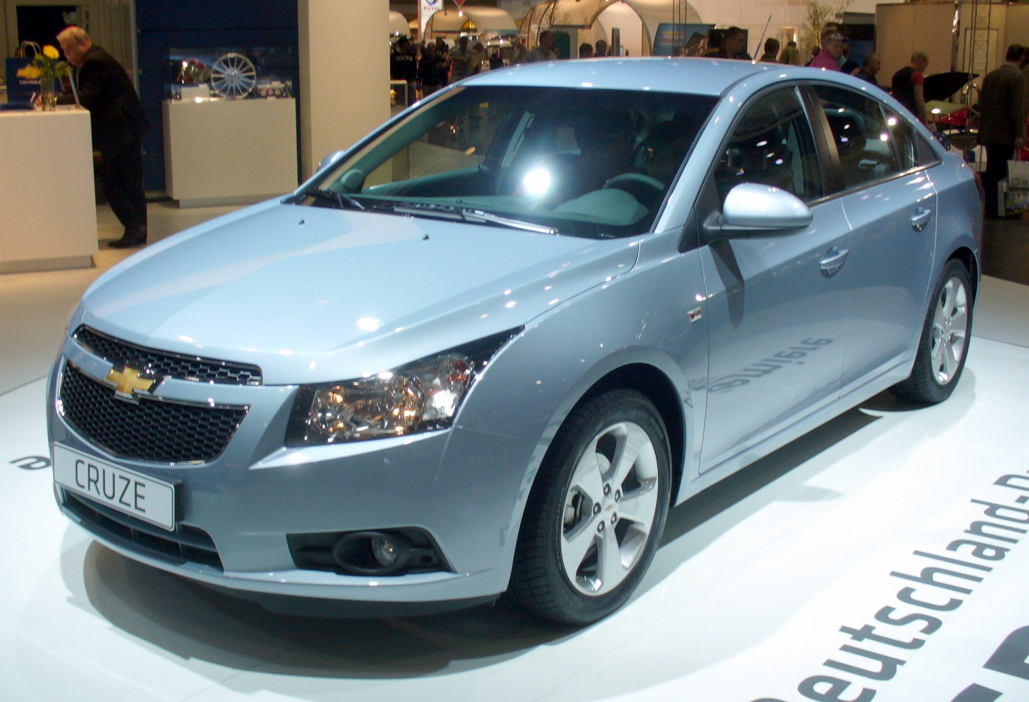Chevrolet Cruze l&agrave; mẫu xe sở hữu k&iacute;ch thước lớn nhất nằm trong danh s&aacute;ch n&agrave;y 