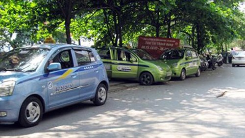N&ecirc;n để xe nơi r&acirc;m m&aacute;t