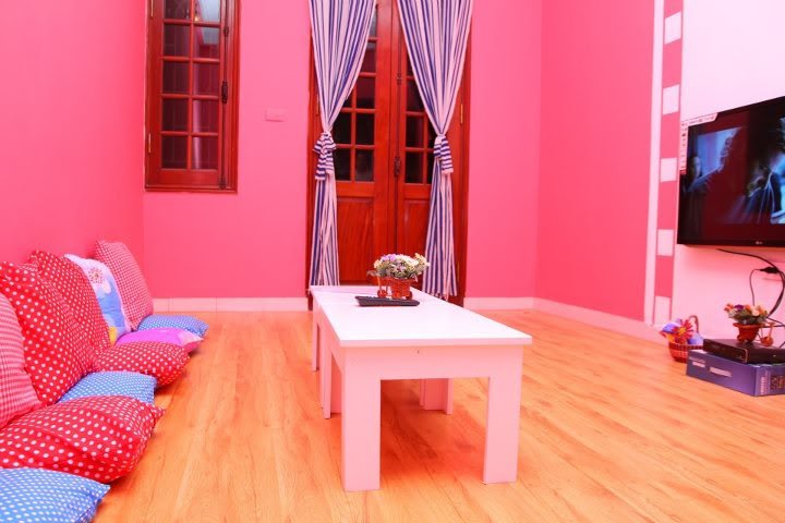 'Chuẩn quán 3D cinema' có hệ thống các phòng chiếu riêng biệt cho cặp đôi, nghe trực tiếp để tạo cảm giác thoải mái cho người xem, các phòng được thiết kế nhiều kiểu riêng biệt ấn tượng, phong cách 3D, thoải mái, tha hồ cho các cặp tình nhân lựa chọn để có được những trải nghiệm thực sự thú vị bên nhau