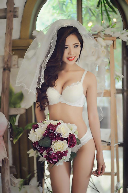 Đồ l&oacute;t l&agrave; một trong những phụ kiện quan trọng m&agrave; c&ocirc; d&acirc;u cần chọn lựa