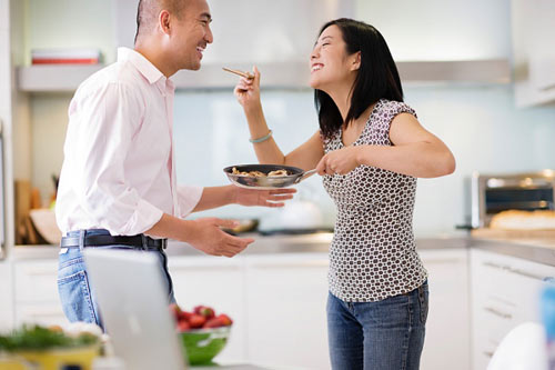 Một m&oacute;n ăn ngon hợp với sở th&iacute;ch của chồng cũng l&agrave; một m&oacute;n qu&agrave; tặng Gi&aacute;ng sinh &yacute; nghĩa