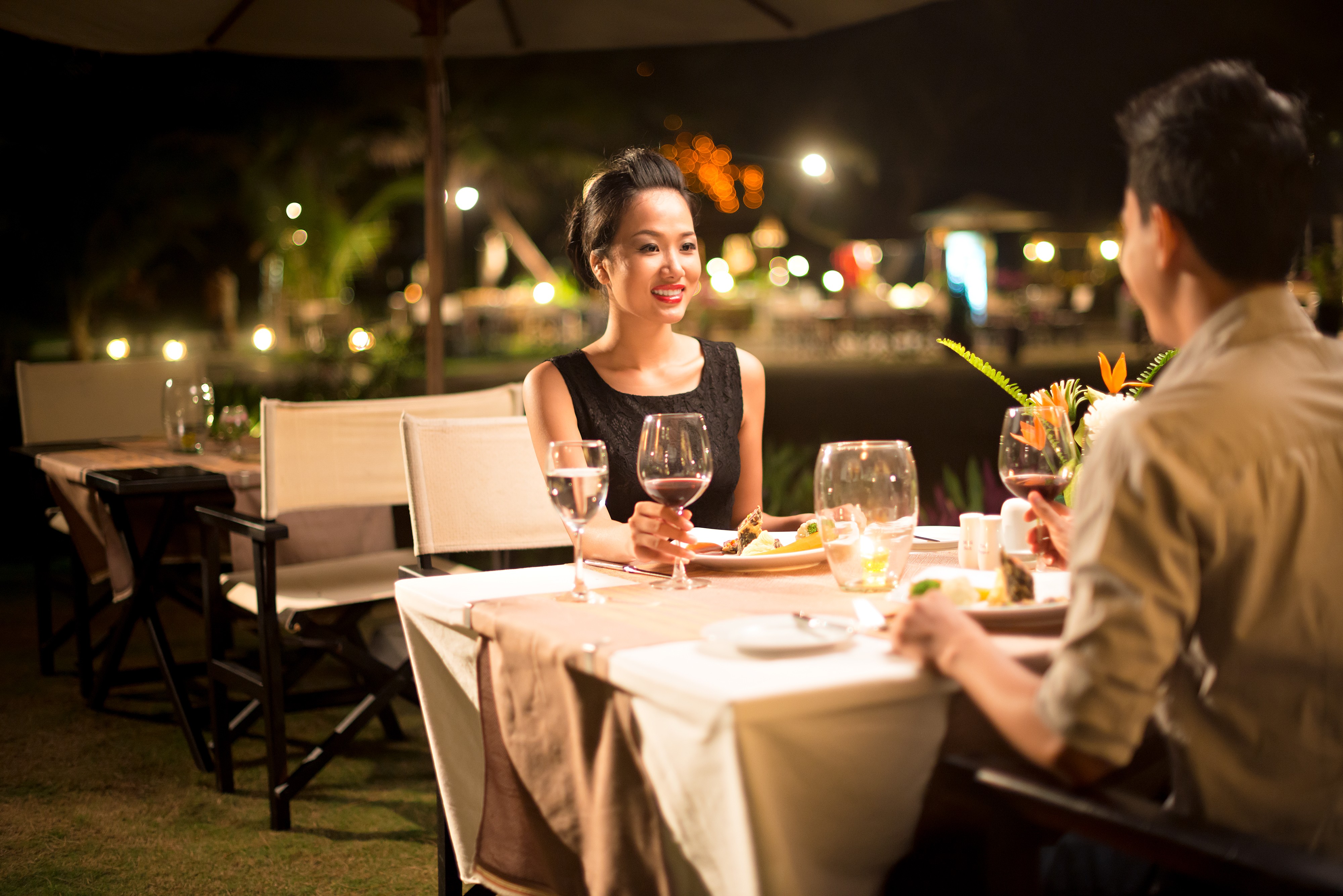 Một bữa tối lãng mạn là món quà tặng Valentine ý nghĩa nhất cho chồng Một bữa tối lãng mạn là món quà tặng Valentine ý nghĩa nhất cho chồng