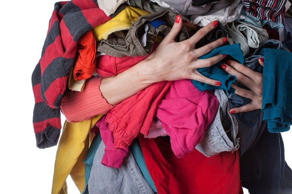 Quần &aacute;o ẩm mốc c&oacute; thể l&agrave; nguy&ecirc;n nh&acirc;n g&acirc;y ra nhiều loại bệnh