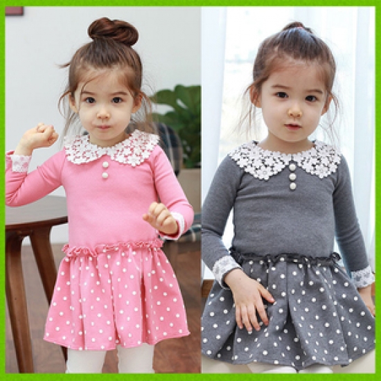 Những chiếc &aacute;o v&aacute;y hợp thời trang, m&agrave;u sắc bắt mắt l&agrave; m&oacute;n qu&agrave; cho c&ocirc;ng ch&uacute;a nhỏ của gia đ&igrave;nh trong m&ugrave;a đ&ocirc;ng n&agrave;y.