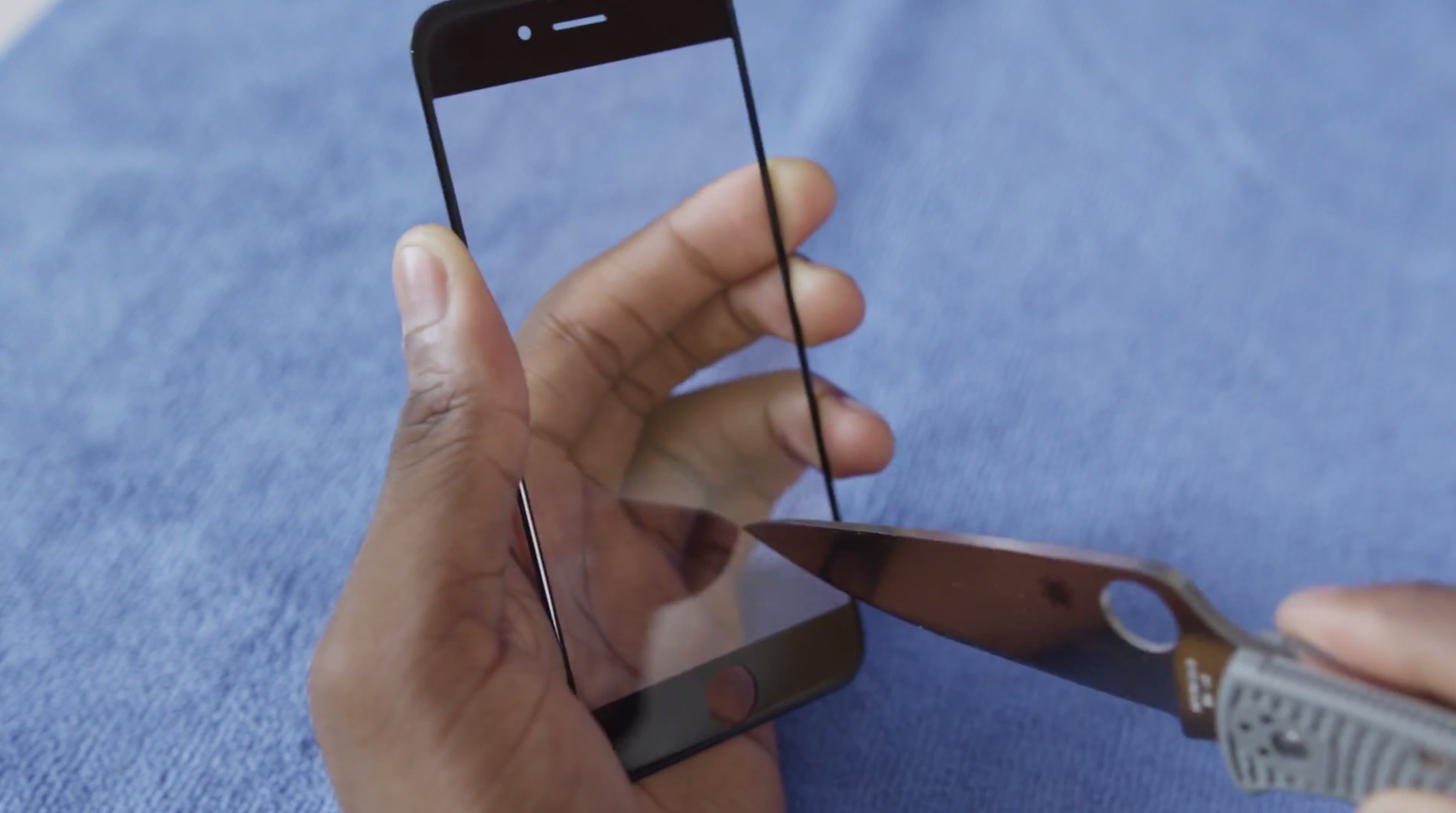 iPhone 6 sẽ được trang bị m&agrave;n h&igrave;nh đ&aacute; sapphire chống trầy xước?