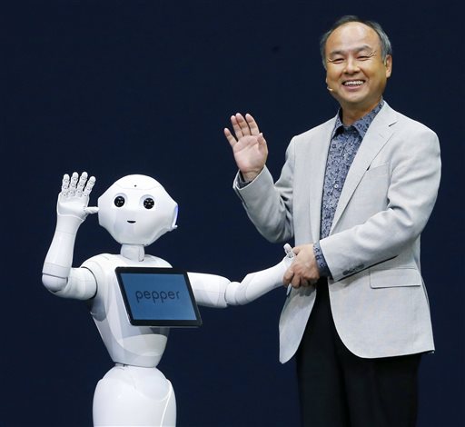 robot pepper biết đọc cảm x&uacute;c