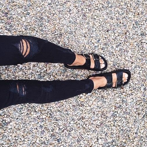 6 mẫu sandal cực chất cho h&egrave; 2014