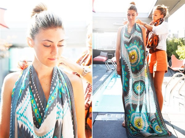 Biến tấu sarong th&agrave;nh v&aacute;y duy&ecirc;n d&aacute;ng cho c&ocirc; n&agrave;ng đi biển