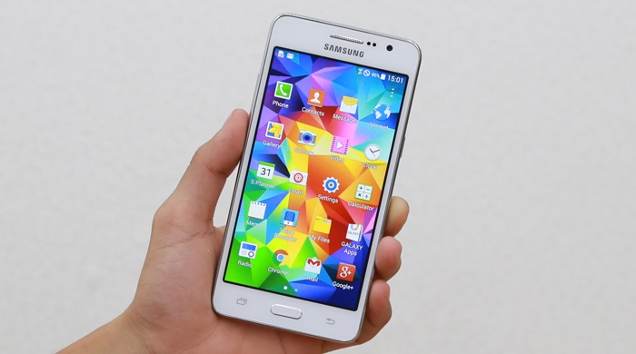 Samsung Galaxy Grand Prime G530 l&agrave; một trong những mẫu smartphone gi&aacute; rẻ, camera trước độ ph&acirc;n giải cao l&ecirc;n đến 5MP