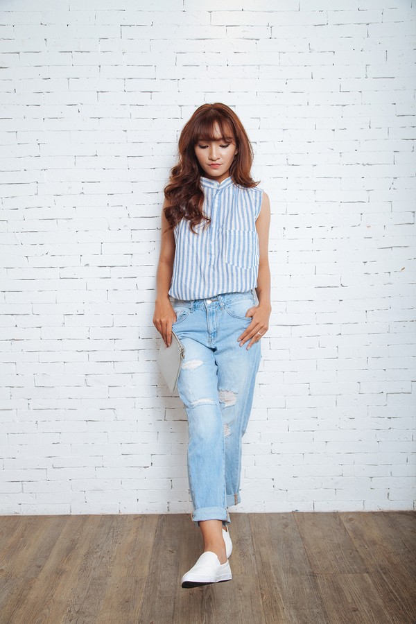 Di&ecirc;̣n qu&acirc;̀n jeans với áo sơ mi c&ocirc;̉ trụ năng đ&ocirc;̣ng, cá tính