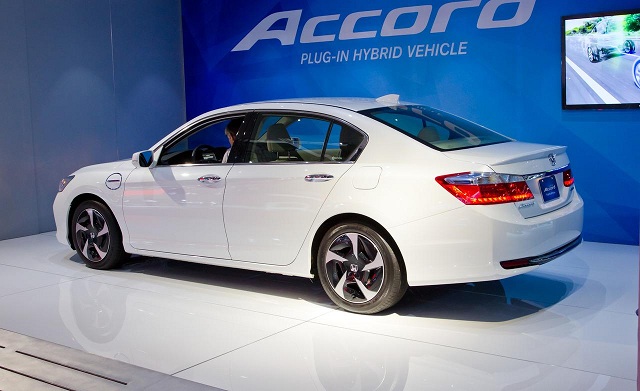 Honda Accord vẫn trung th&agrave;nh theo phong c&aacute;ch pha trộn giữa t&iacute;nh thể thao v&agrave; sang trọng.