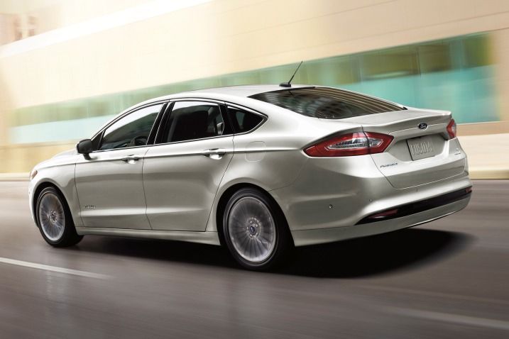 Ford Fusion 2016 c&oacute; nhiều thay đổi trong trang bị động cơ