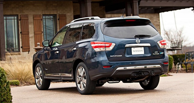 Tất cả c&aacute;c phi&ecirc;n bản Pathfinder đều được đề nghị với hệ dẫn động cầu trước