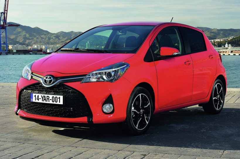 Toyota Yaris 2015 có di&ecirc;̣n mạo th&ecirc;̉ thao, năng đ&ocirc;̣ng