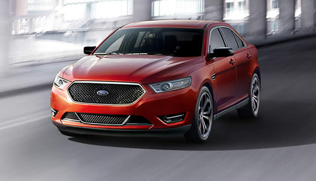 Ford Taurus 2015 c&oacute; thiết kế kh&aacute; giống với người anh em nhỏ hơn Ford Fusion