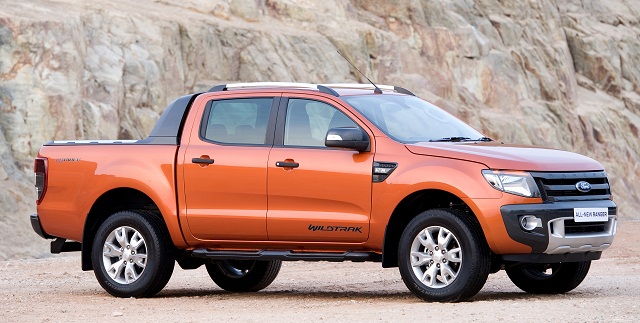 Ford Ranger c&oacute; thiết kế nội thất to&aacute;t l&ecirc;n được c&aacute; t&iacute;nh mạnh mẽ