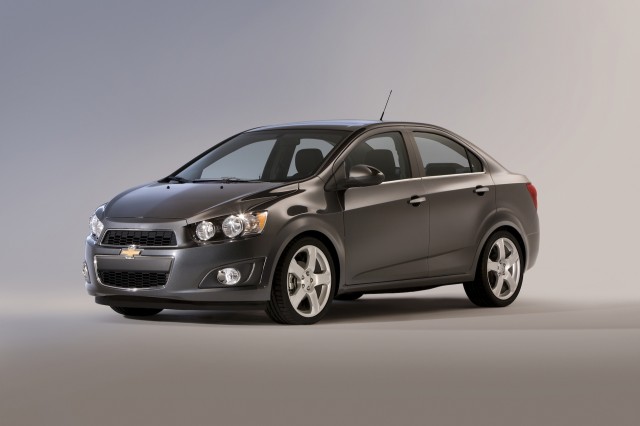 Chevrolet Sonic mang c&aacute;c thiết kế kh&aacute; mạnh mẽ
