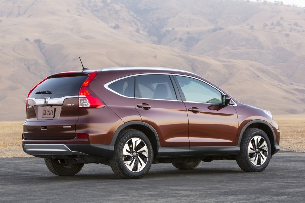 Bảng đồng hồ trung tâm của Honda CR-V có dạng 3D được thiết kế hiện đại Bảng đồng hồ trung tâm của Honda CR-V có dạng 3D được thiết kế hiện đại
