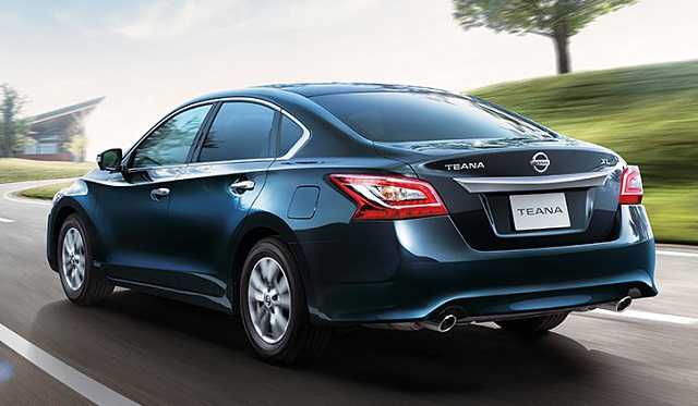 Nếu x&eacute;t về sức mạnh động cơ th&igrave; Accord tỏ ra hơi yếu thế so với Teana 