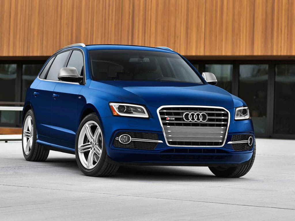 Audi Q5 mang hơi hướng giống một mẫu crossover hơn l&agrave; một chiếc SUV
