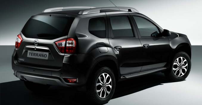 Nissan Terrano phi&ecirc;n bản sử dụng m&aacute;y xăng 2.0 l&iacute;t