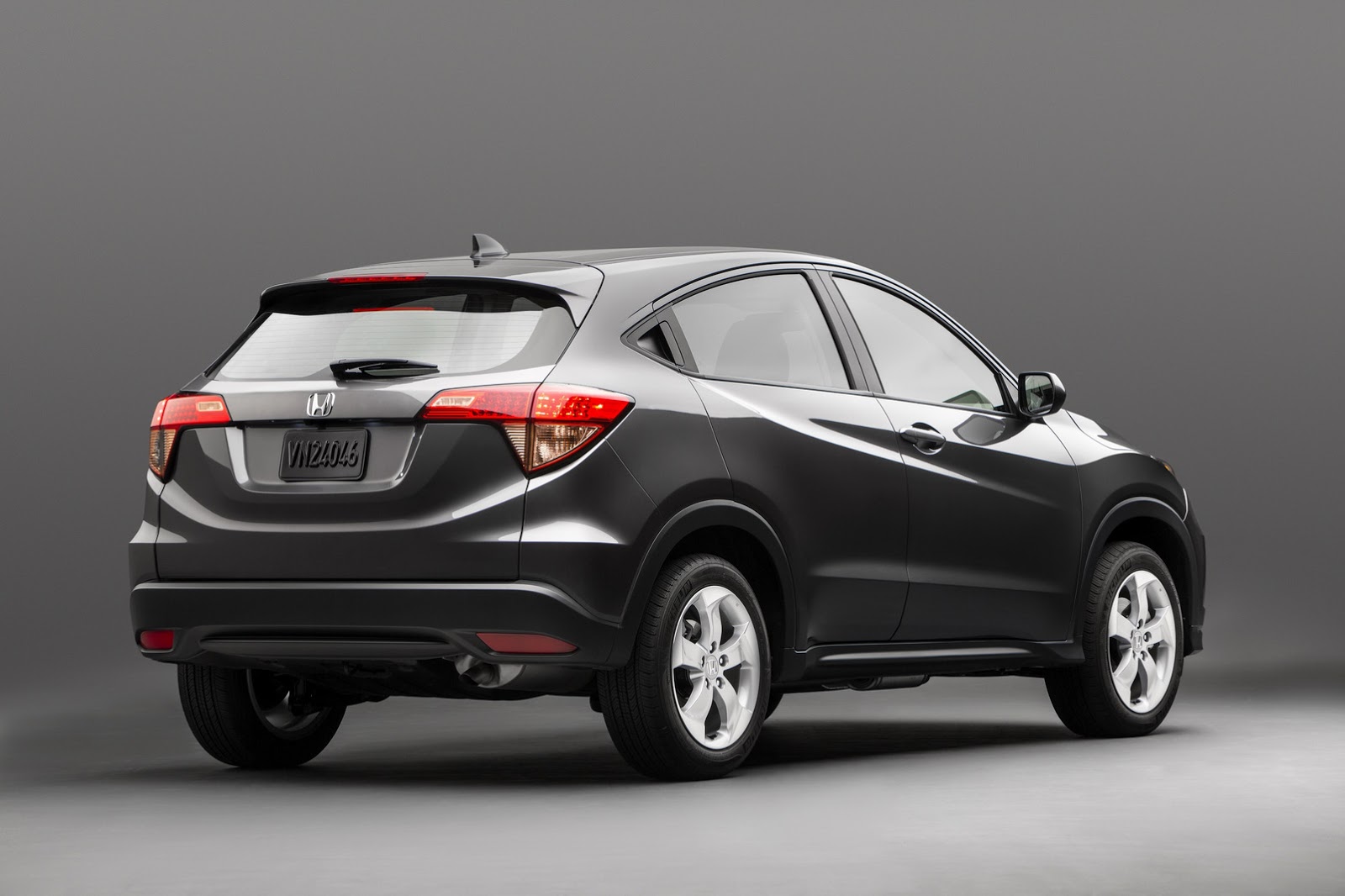 Honda HR-V gồm trang bị tiện nghi đa dạng, kh&ocirc;ng gian nội thất rộng r&atilde;i v&agrave; tiện dụng