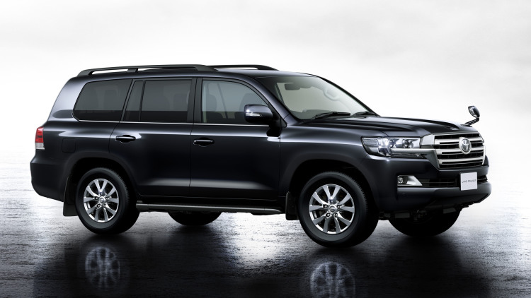 Land Cruiser bản n&acirc;ng cấp 2016 sử dụng khối động cơ xăng 4.6L V8