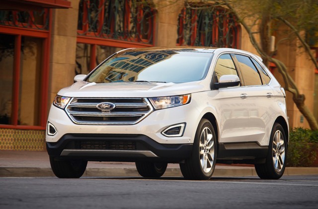 Thiết kế của Edge 2015 vẫn giữ nguy&ecirc;n th&ecirc;̉ thao, khỏe khoắn