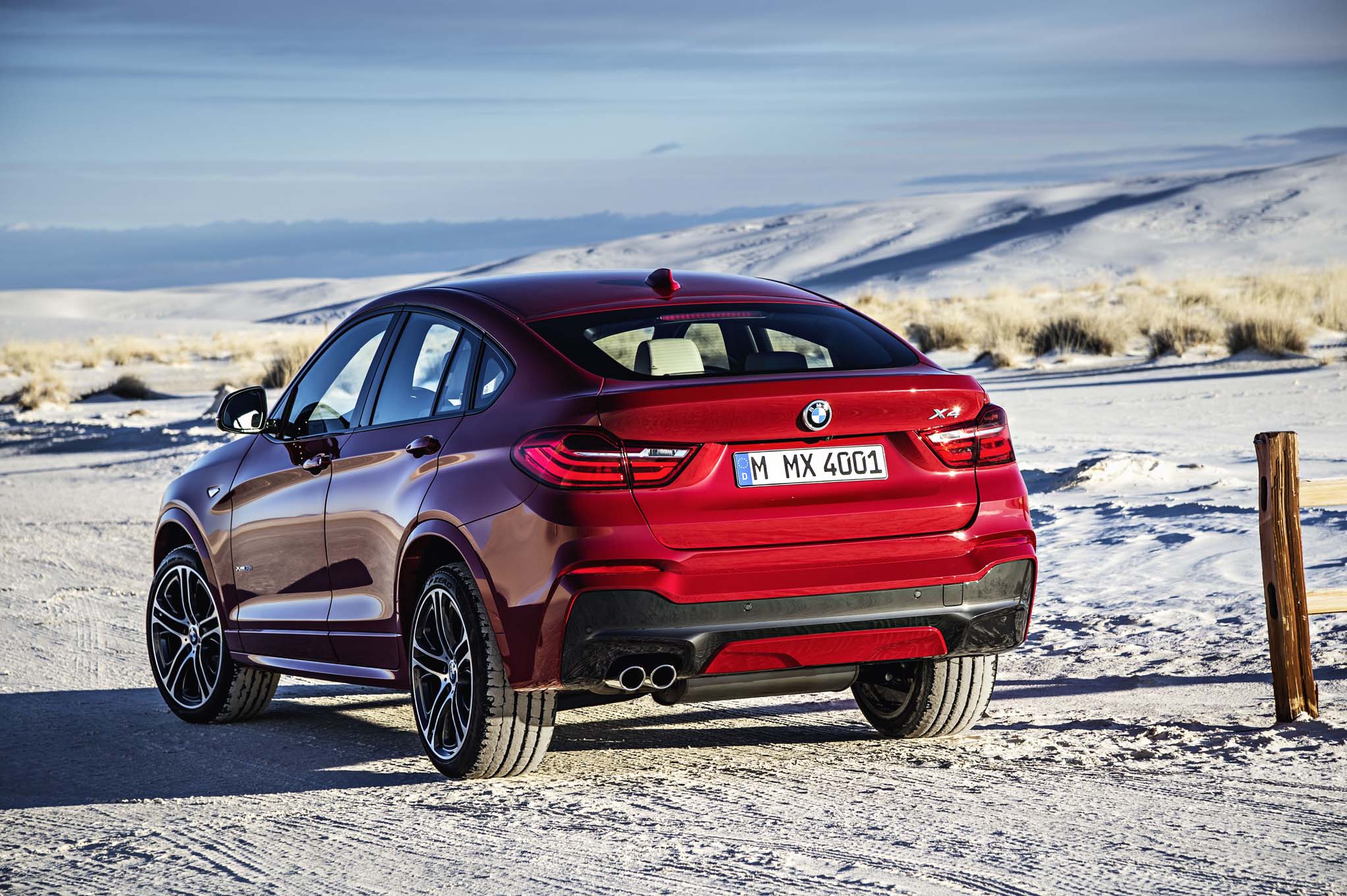 BMW X4 được trang bị động cơ TwinPower Turbo 4 xi-kanh