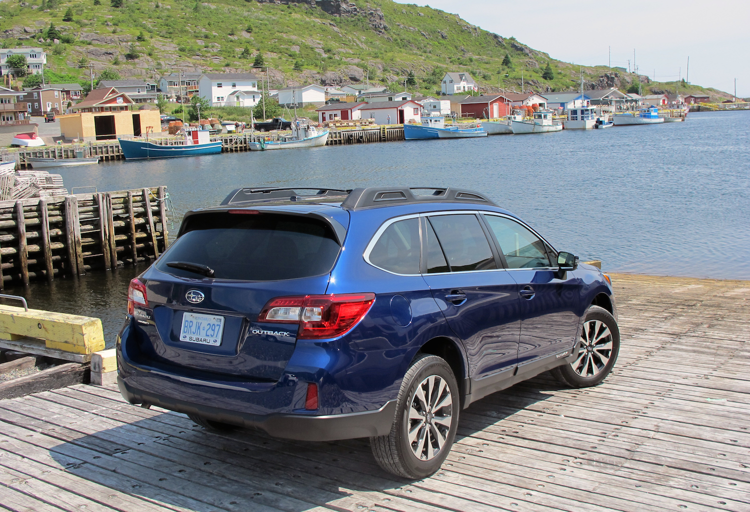 Subaru Outback 2015 được trang bị động cơ 4 xi-lanh phẳng