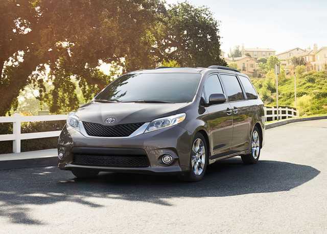 Toyota Sienna 2016 thiết kế 7 chỗ ngồi, tho&aacute;ng v&agrave; rộng