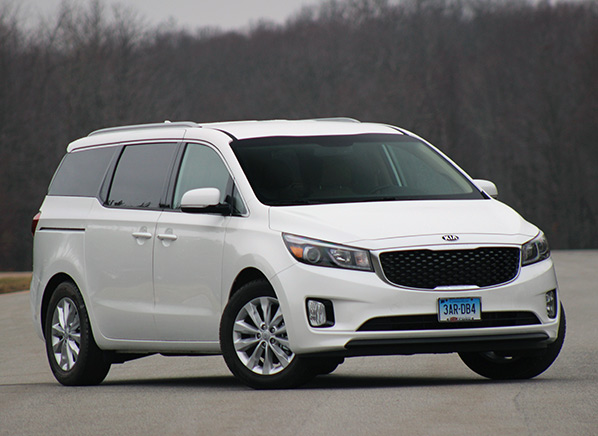 Thiết kế ngoại thất của Kia Sedona 2015 tạo ấn tượng mạnh