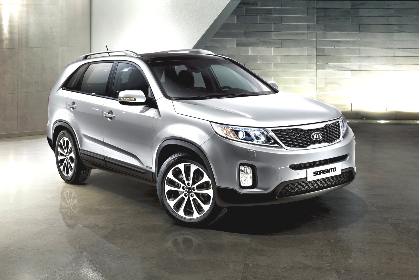 Ngoại thất của Kia Sorento 2016 c&oacute; thiết kế thể thao