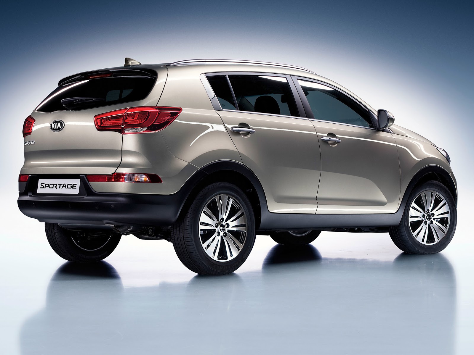 Nội thất của Kia Sportage 2015 không có quá nhiều chi tiết mới Nội thất của Kia Sportage 2015 không có quá nhiều chi tiết mới