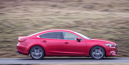 Mazda 6 c&oacute; 2 phi&ecirc;n bản động cơ SkyActiv 2.0L v&agrave; 2.5L