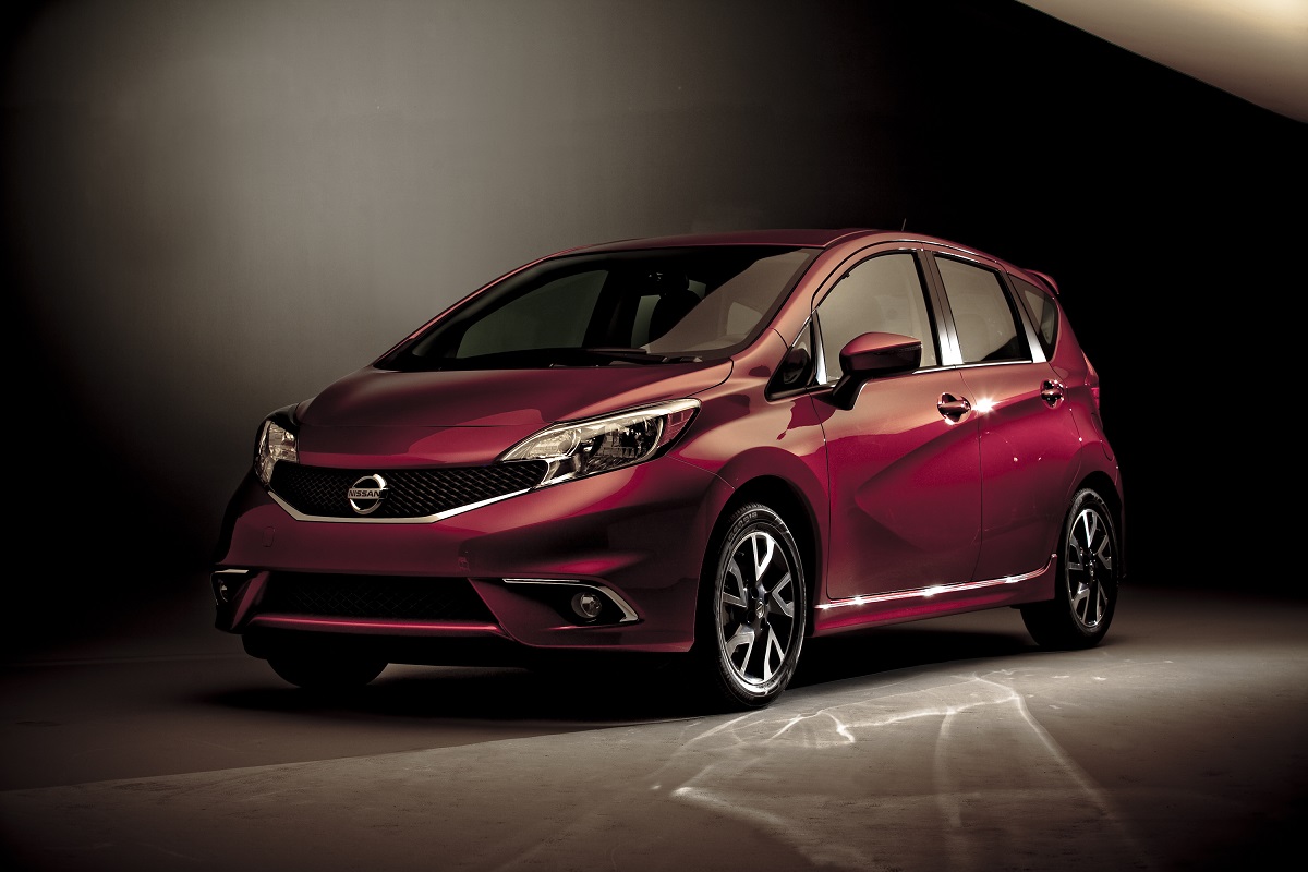 Nissan Versa Note 2015 có thiết kế phía trước thể thao hơn Nissan Versa Note 2015 có thiết kế phía trước thể thao hơn