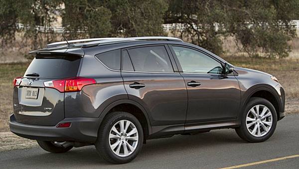 RAV4 trang bị m&agrave;n h&igrave;nh cảm ứng hiện đại Touch 2 with Go