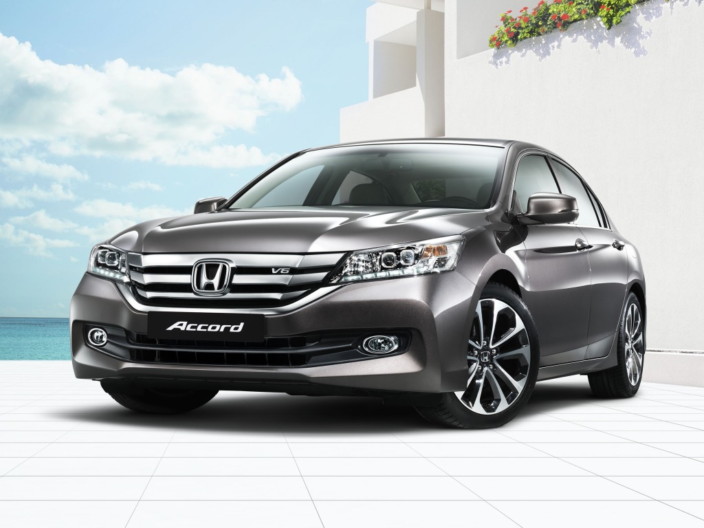 Honda Accord 2015 thiết kế những đường gân dập nổi cá tính Honda Accord 2015 thiết kế những đường gân dập nổi cá tính