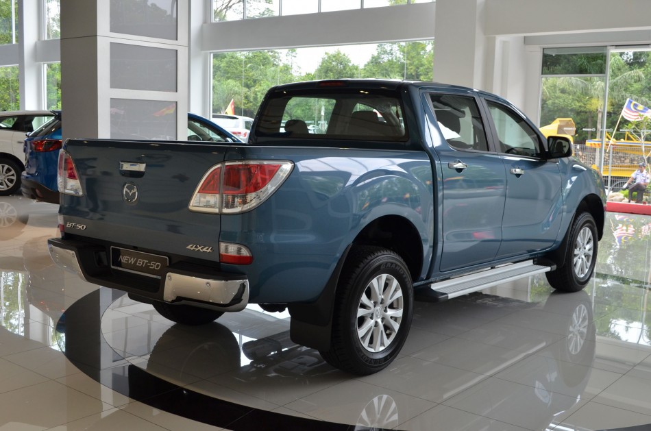 Nội thất của Mazda BT-50 rộng r&atilde;i v&agrave; tiện nghi