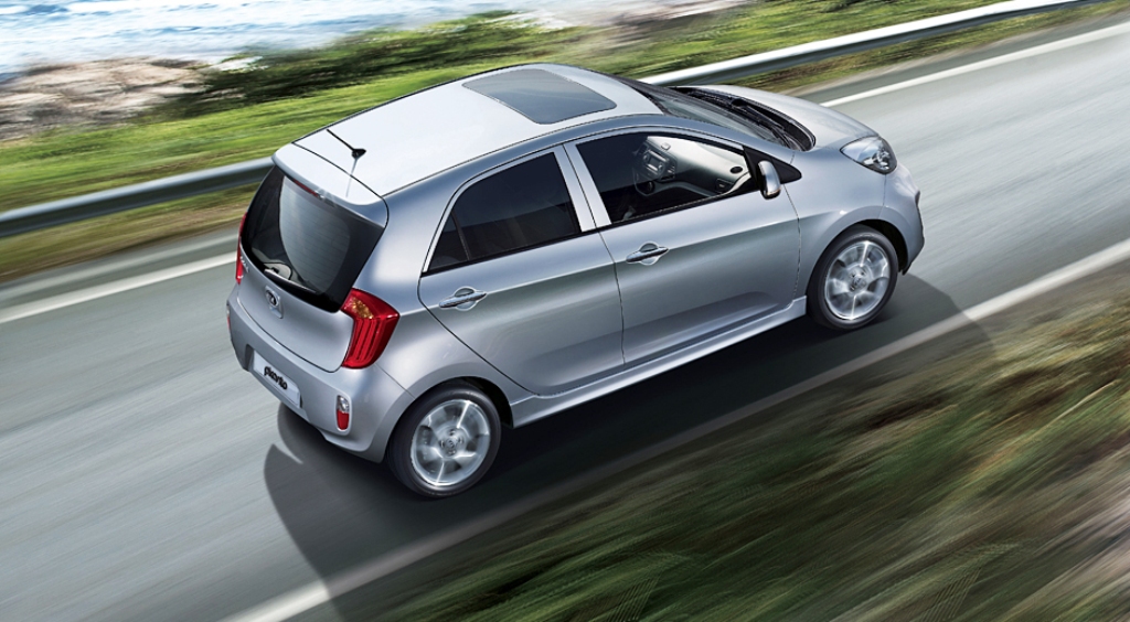 Picanto c&oacute; sức mạnh vượt trội hơn đối thủ về dung t&iacute;ch động cơ
