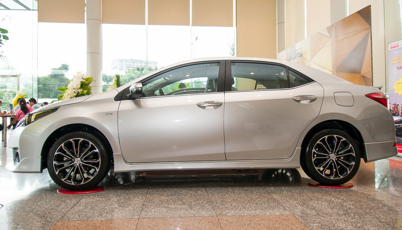 Phi&ecirc;n bản Cruze L v&agrave; LS được trang bị động cơ 1.8 l&iacute;t 4 xi-lanh