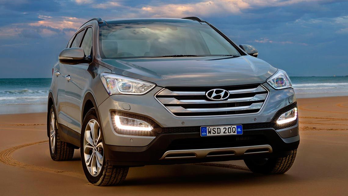 Nội thất xe Santa Fe rộng r&atilde;i v&agrave; th&acirc;n thiện với người l&aacute;i