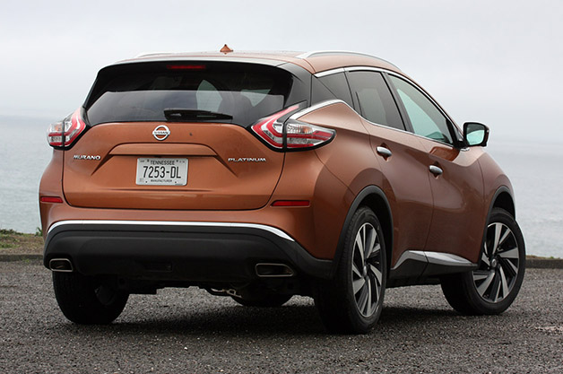 Nissan Murano c&ograve;n sở hữu khả năng vận h&agrave;nh mượt m&agrave; v&agrave; mạnh mẽ