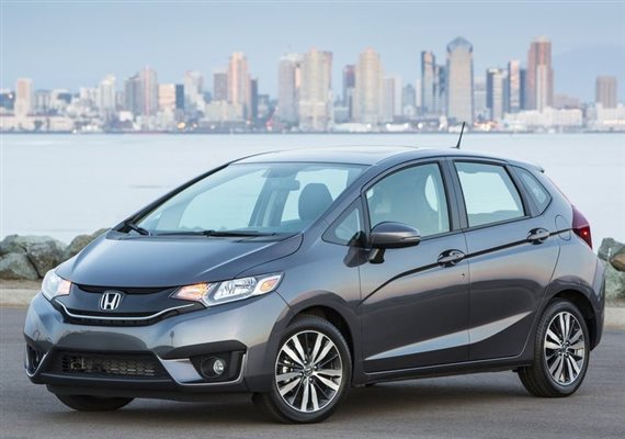 Khi so s&aacute;nh &ocirc; t&ocirc; ch&iacute;nh l&agrave; Nissan Note v&agrave; Honda Jazz đều c&oacute; nhiều điểm nổi bật