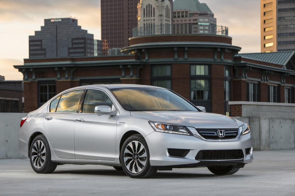 Honda Accord 2015 chọn cho m&igrave;nh phong c&aacute;ch thanh lịch trong phi&ecirc;n bản mới